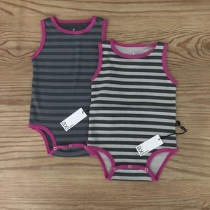 AXL Organic Cotton Bodysuits, Set of 2